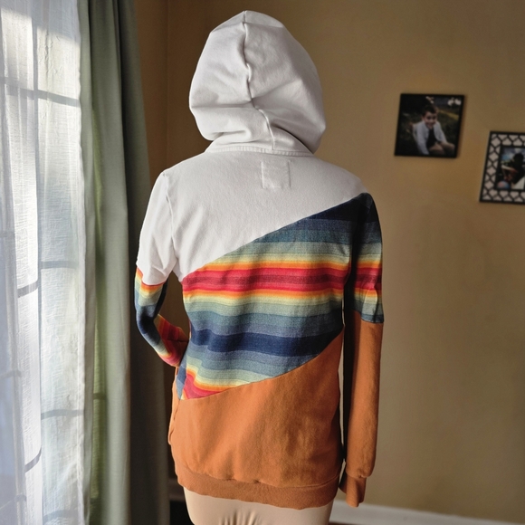 Ampersand Avenue "All Eyes On Hue" Women's Hoodie - Size Small Multi- Colored - Picture 8 of 13